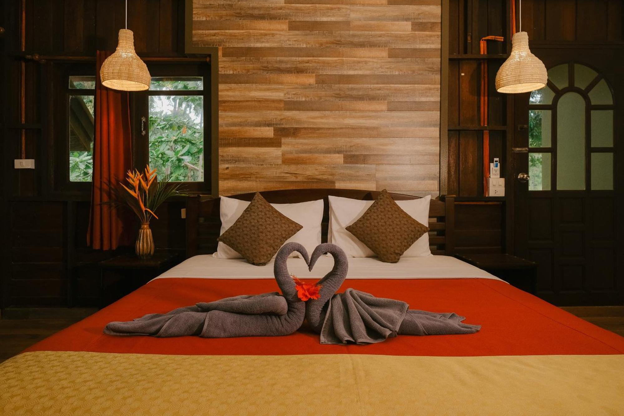 Joy Bungalow Resort And Restaurant Кох-Юм Экстерьер фото