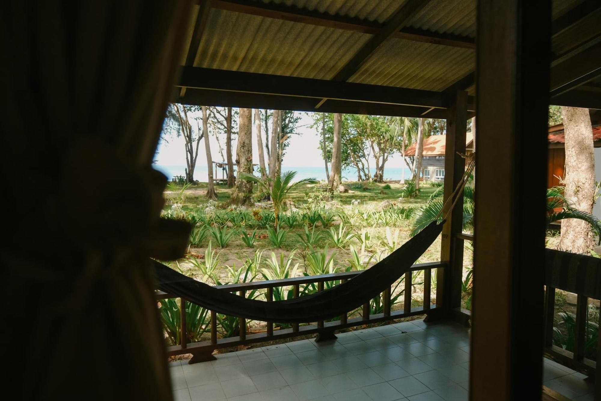 Joy Bungalow Resort And Restaurant Кох-Юм Экстерьер фото