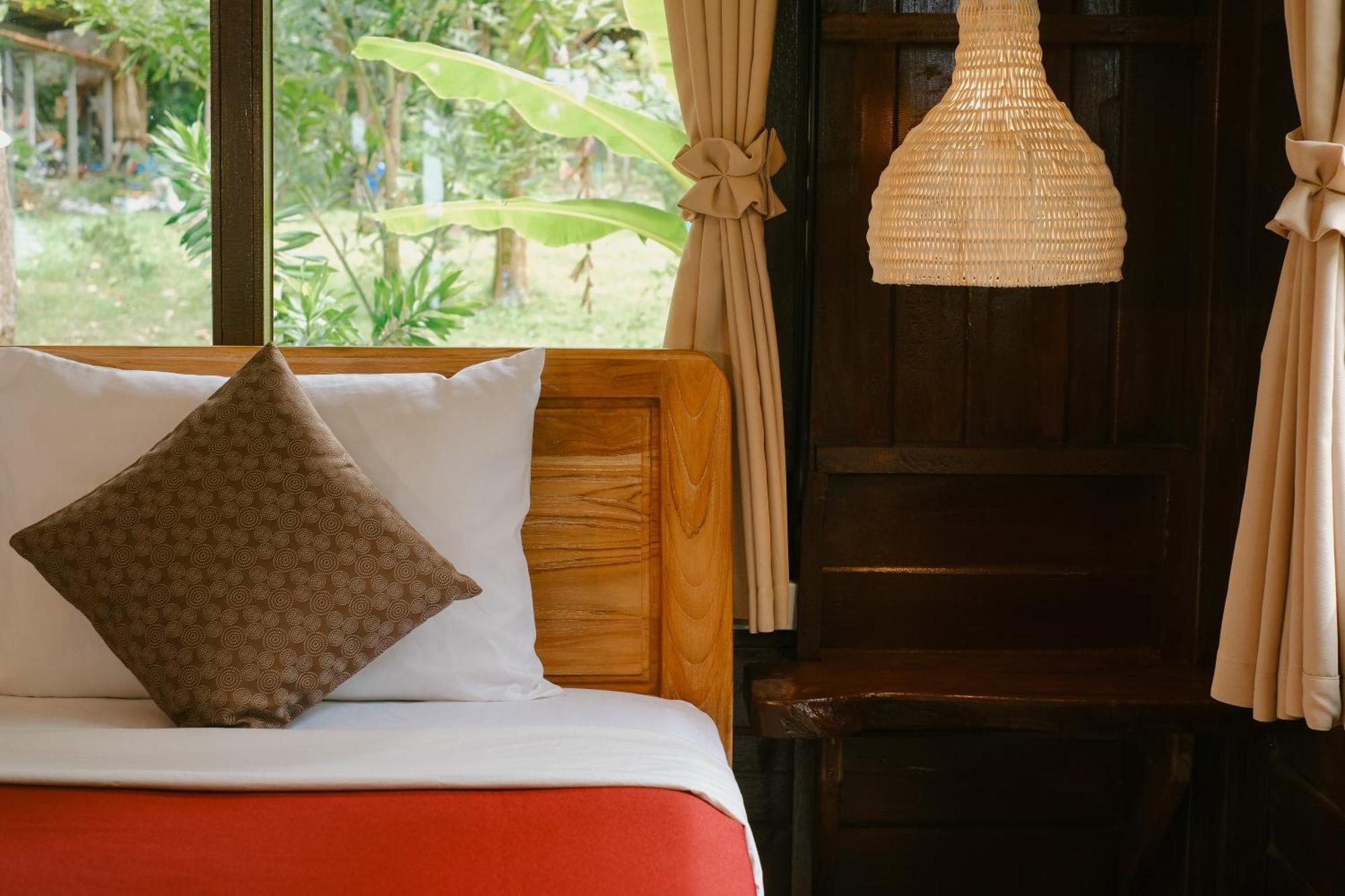Joy Bungalow Resort And Restaurant Кох-Юм Экстерьер фото
